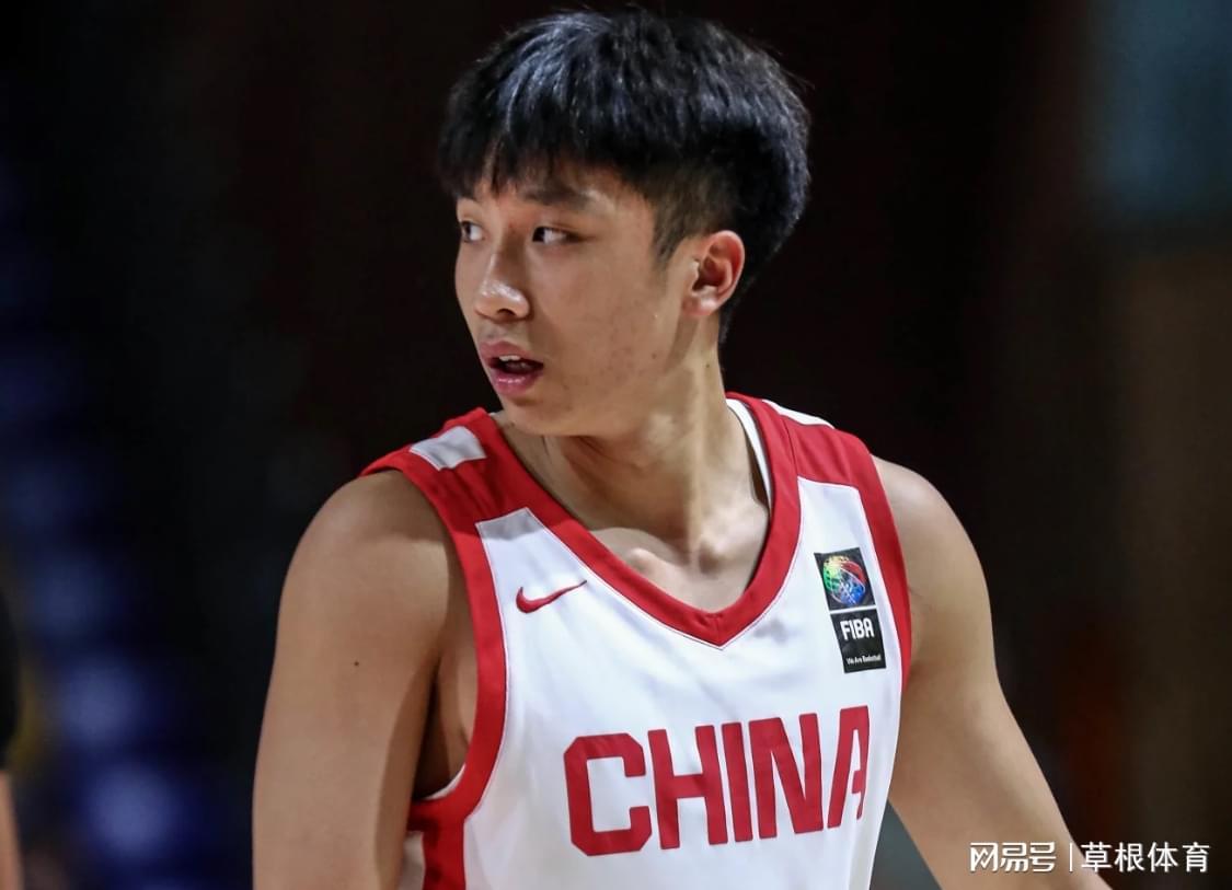 大喜讯！84-69：中国男篮又赢了，进4强+锁定世青赛门票，太稳了