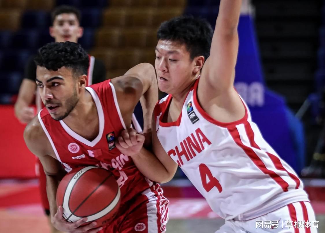 大喜讯！84-69：中国男篮又赢了，进4强+锁定世青赛门票，太稳了